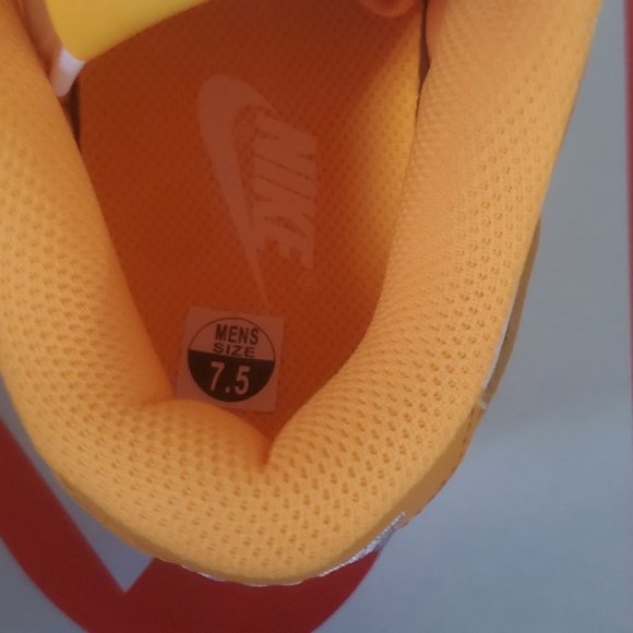 Orange and white Nike dunks Make an Offer - Picture 4 of 5